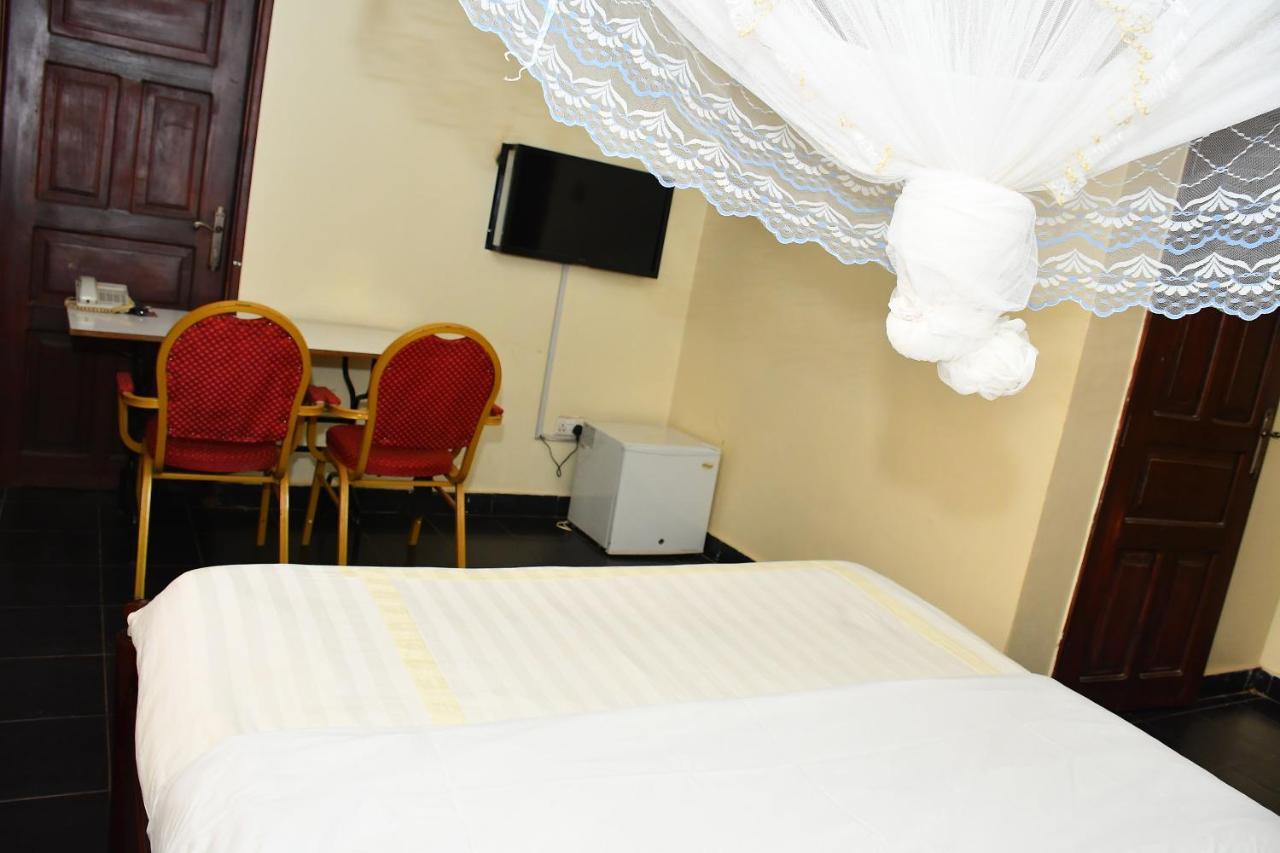 Florida Hotel Zaana Kampala Dış mekan fotoğraf