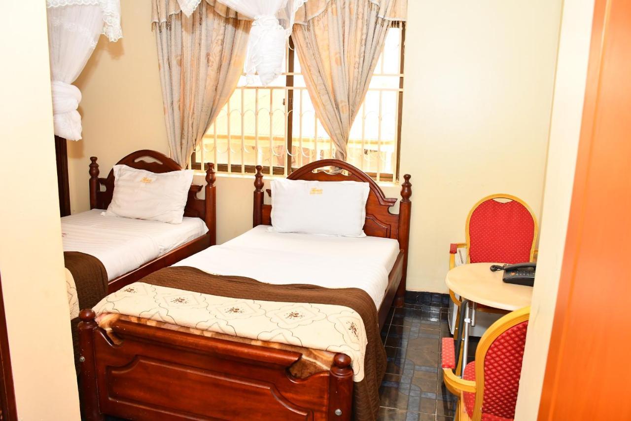 Florida Hotel Zaana Kampala Dış mekan fotoğraf