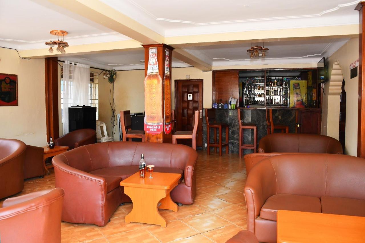 Florida Hotel Zaana Kampala Dış mekan fotoğraf