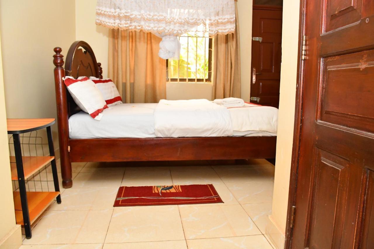 Florida Hotel Zaana Kampala Dış mekan fotoğraf