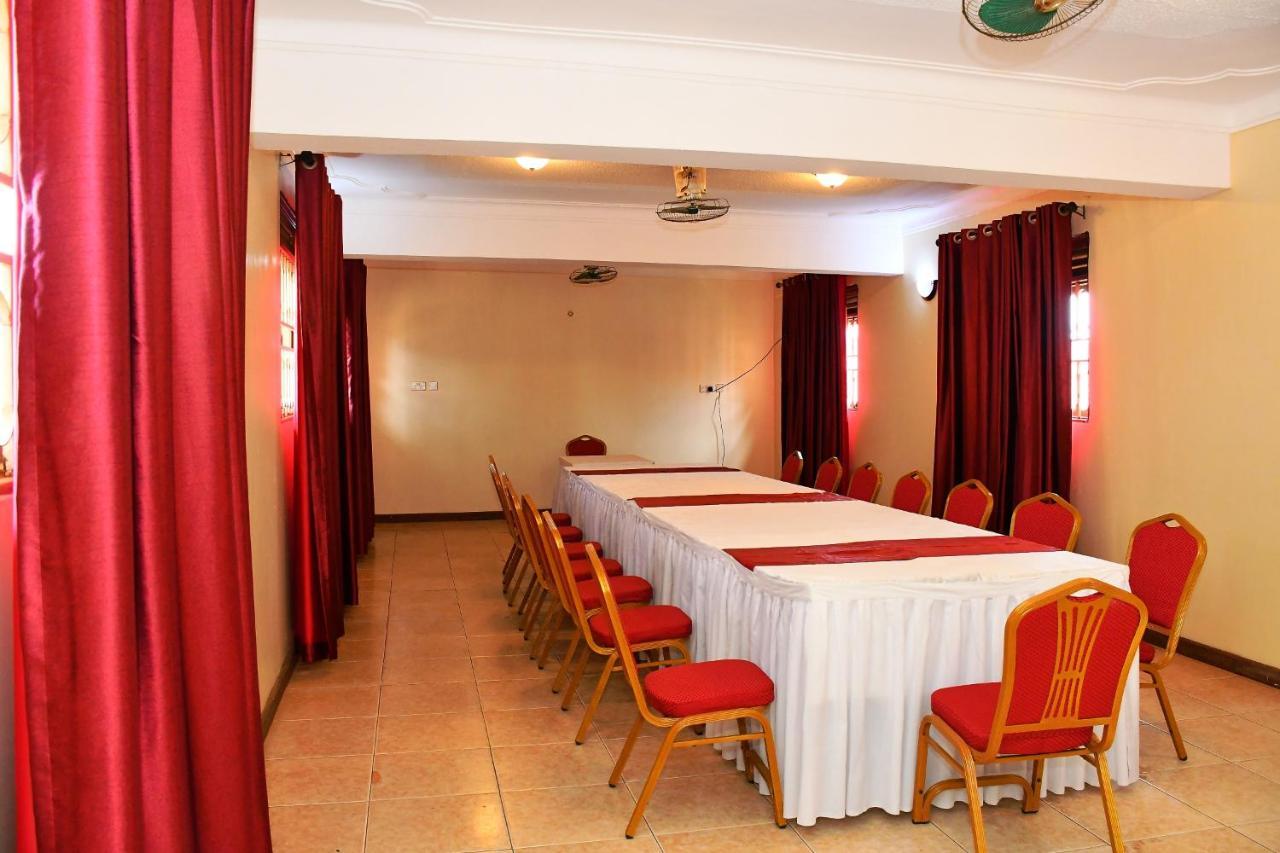 Florida Hotel Zaana Kampala Dış mekan fotoğraf