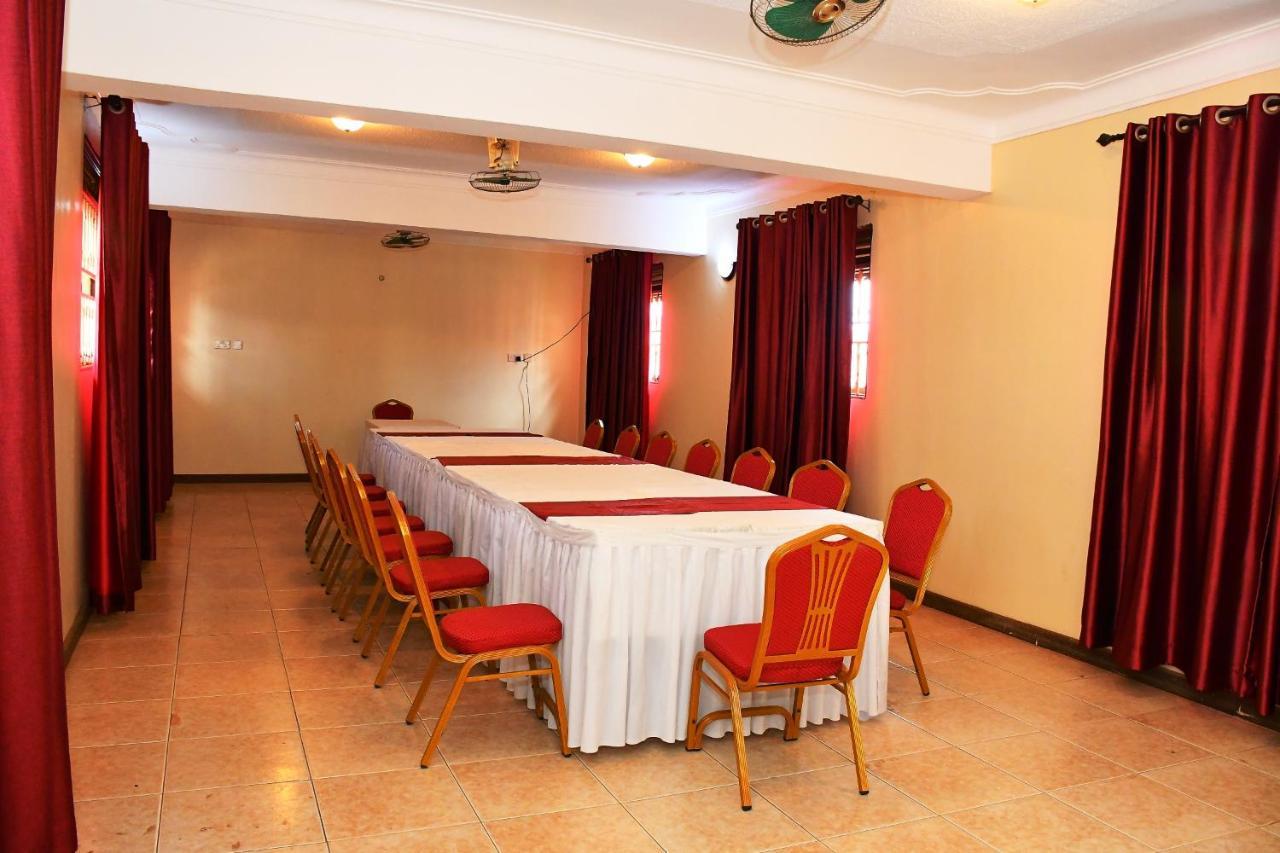 Florida Hotel Zaana Kampala Dış mekan fotoğraf