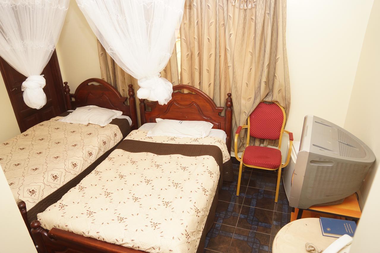 Florida Hotel Zaana Kampala Dış mekan fotoğraf